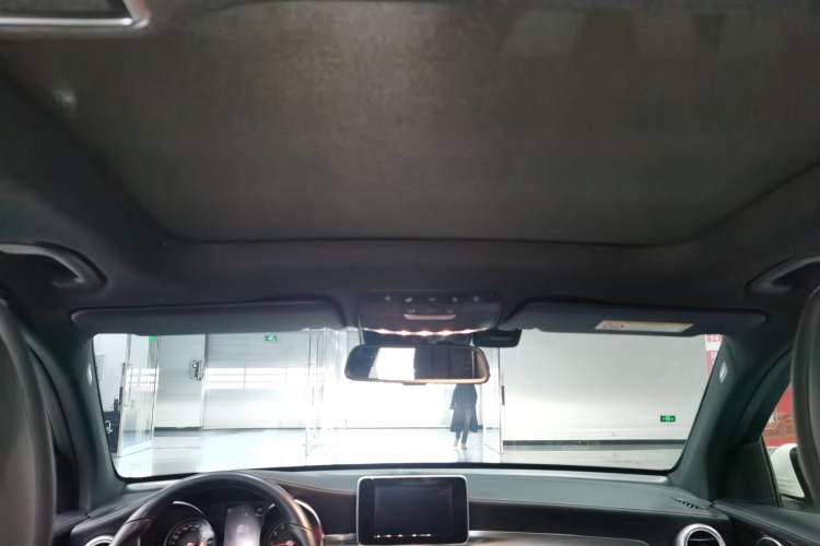 Used Mercedes-Benz GLC 2019 Facelift GLC 260 L 4MATIC Luxury Model
