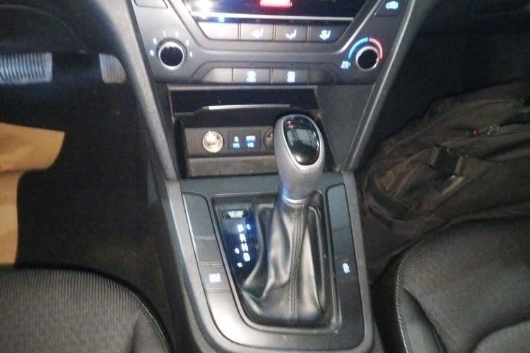 Used Hyundai Elantra 2018 1.4T Dual-Clutch Xuan Dong · Dynamic Edition
