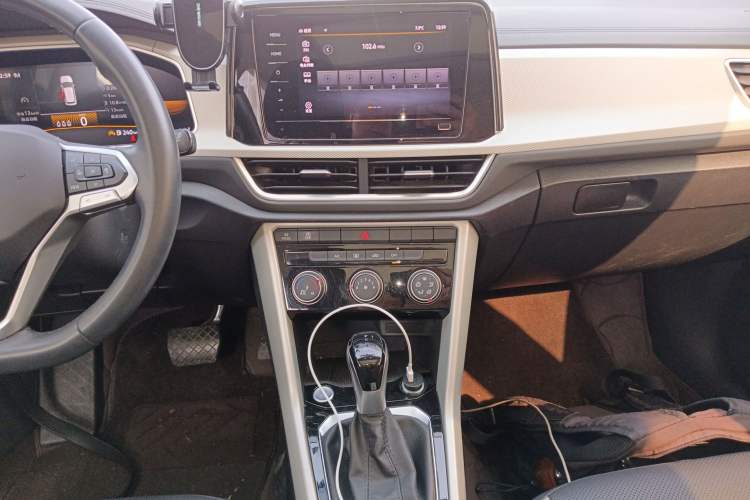 Used Volkswagen T-ROC 2023 280TSI DSG Two-Wheel Drive Time Edition
