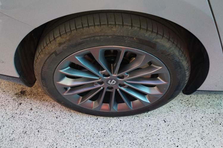 Used Leapmotor C01 2024 Range-Extended 216 Luxury Edition
