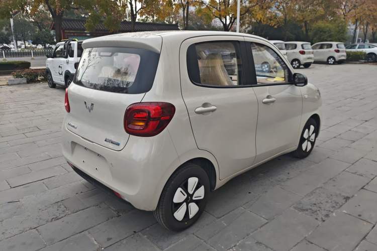 Used Wuling Hongguang MINIEV 2025 Four-Door Version Advanced Edition
