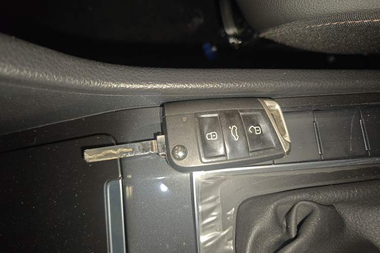 Used Volkswagen Golf Sportsvan 2018 230TSI Automatic Trend Edition
