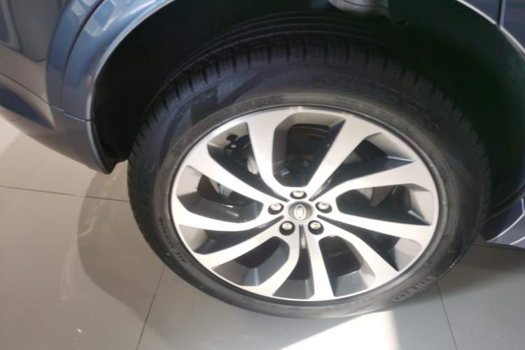 Used Land Rover Discovery Sport 2022 Revised Version 249 PS R-Dynamic S Performance Edition 5 Seats