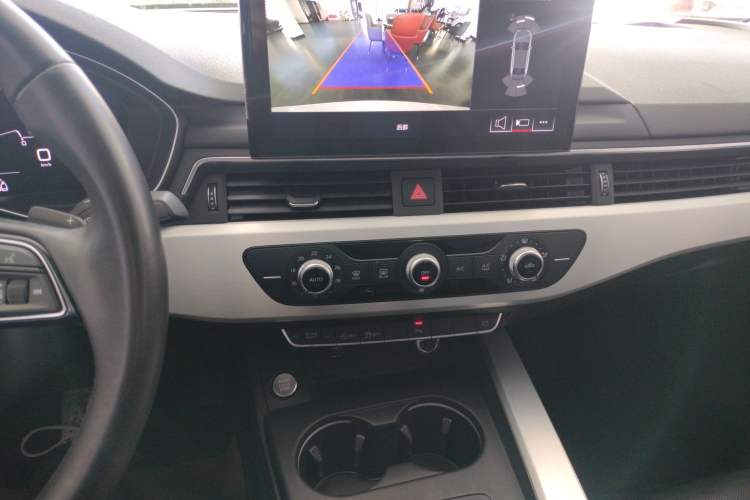 Used Audi A4L 2024 40 TFSI Fashion Dynamic Model
