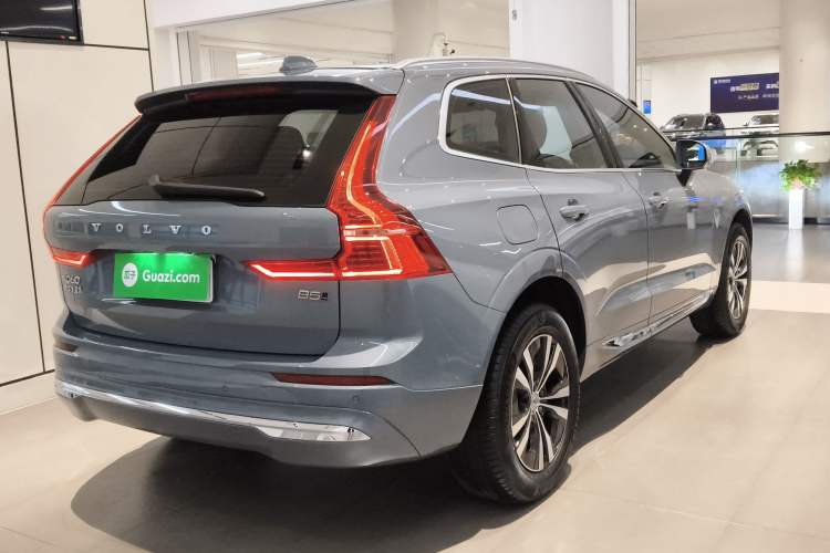 Used Volvo XC60 2023 B5 4x4 Smart Luxury Edition