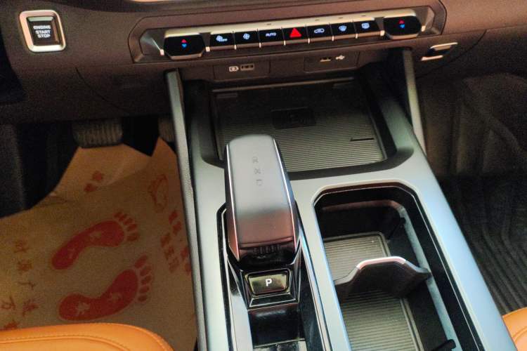 Used Geely Auto Haoyue L 2024 2.0T DCT Flagship Version