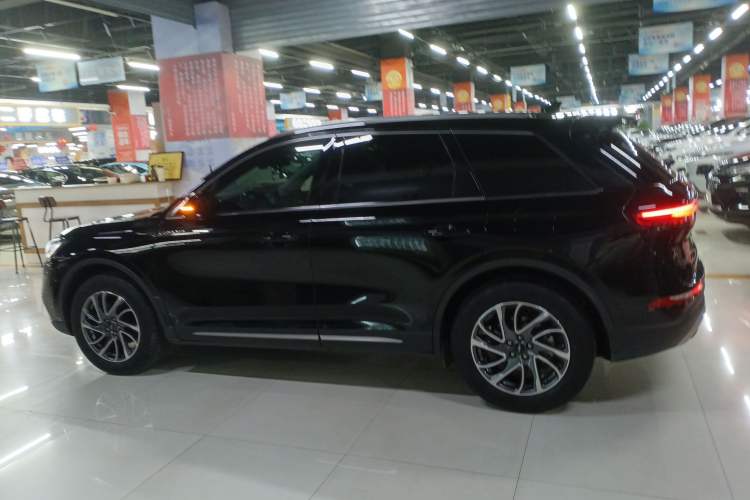 Used Lincoln Corsair 2022 2.0T Two-Wheel Drive Deluxe Edition