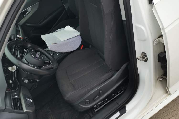 Used Audi A4L 2019 40 TFSI Ambition China VI