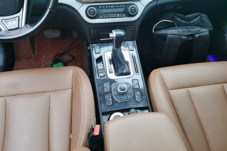 Used Haval H6 Coupe 2015 Blue Label 2.0T Automatic Two-Wheel Drive Prestige Model