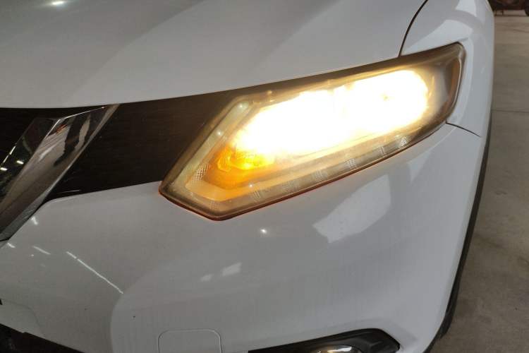 Used Nissan X-Trail 2014 2.0L CVT Comfort Edition 2WD
