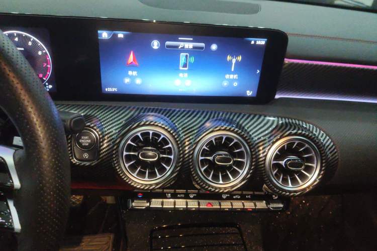 Used Mercedes-Benz A-Class 2024 Updated A 200 L Fashion Version
