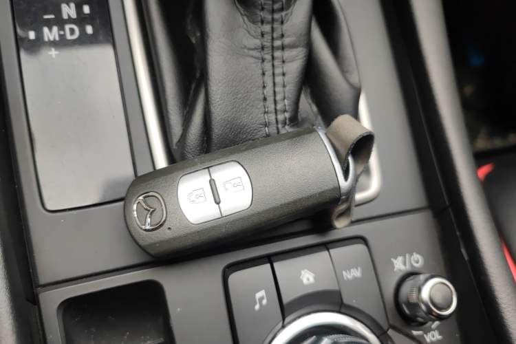 Used Mazda CX-4 2018 2.0L Automatic Two-Wheel Drive Blue Sky Exploration Version China V Standard