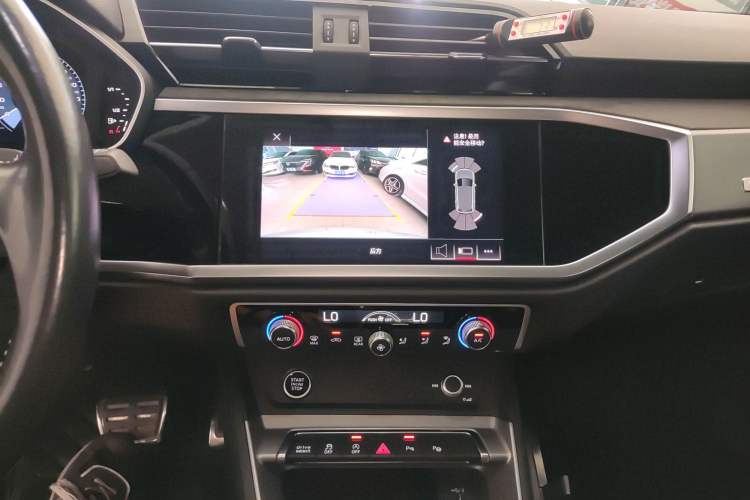 Used Audi Q3 2021 40 TFSI Fashion Dynamic Model
