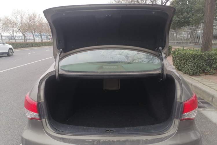 Used Nissan Sylphy 2012 Classic 1.6XE Manual Comfort Edition