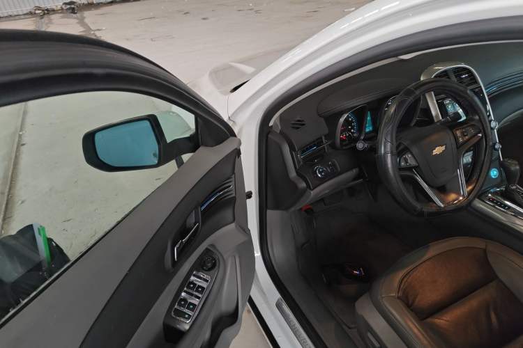 Used Chevrolet Malibu 2014 2.0L Automatic Luxury Edition
