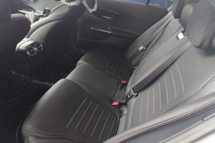 Used Mercedes-Benz C-Class 2023 Restyled C 260 L Sport Edition
