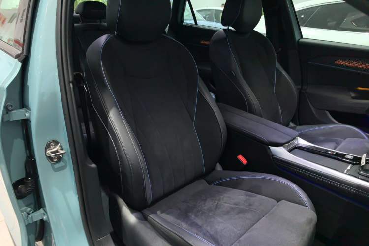 Used Volkswagen Passat 2025 Pro 380TSI Starry Dragon Luxury Edition
