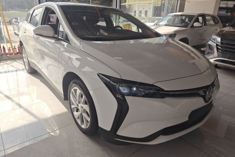 Used Buick Velite 6 2023 Revised Version 430 km Range – Commuter Edition