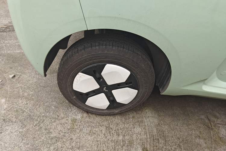 Used Wuling Hongguang MINIEV 2024 3rd Generation 215km Advanced Version
