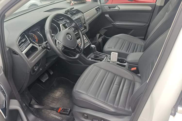 Used Volkswagen Touran 2021 Volkswagen Touran L 280TSI DSG Boundary Edition 7-Seater