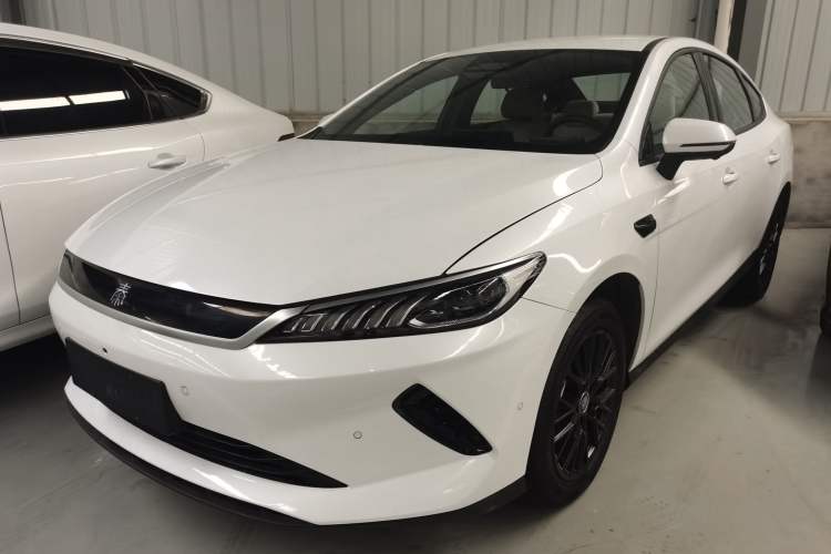 Used BYD Qin PLUS 2025 EV Smart Drive Edition 420KM Leading Model