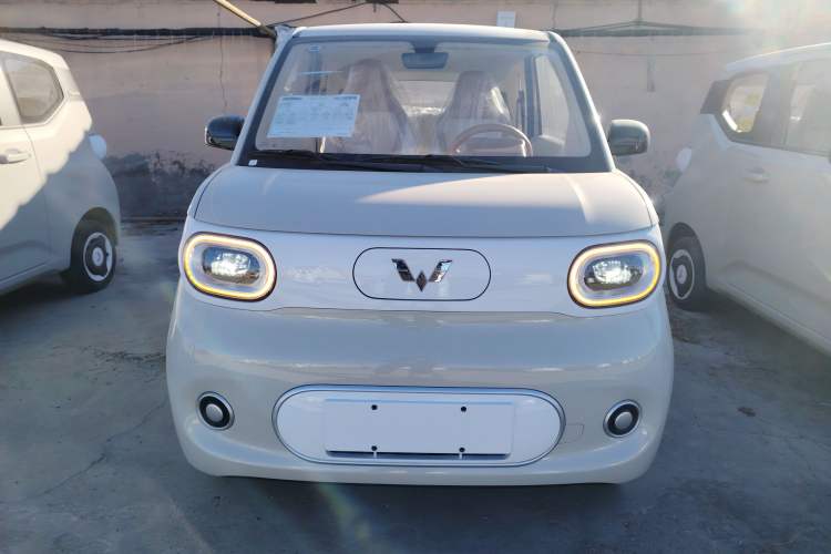 Used Wuling Hongguang MINIEV 2024 3rd Generation 215km Youth Edition
