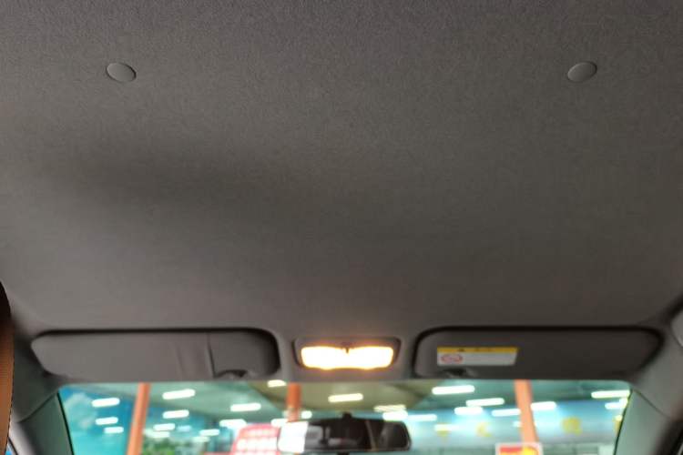 Used Toyota YARiS L 2022 X-Trail 1.5L CVT Luxury PLUS Edition
