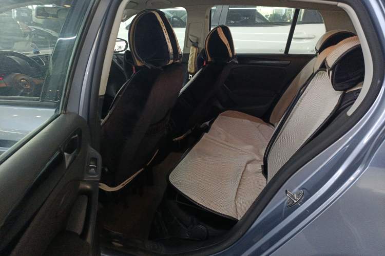 Used Volkswagen Golf 2012 1.6 Manual Comfort Edition
