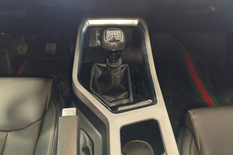 Used Wuling Jiachen 2022 1.5L Manual Comfort Edition
