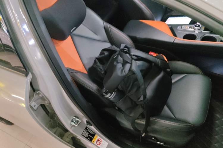 Used Changan UNI-V 2022 1.5T Prestige Version
