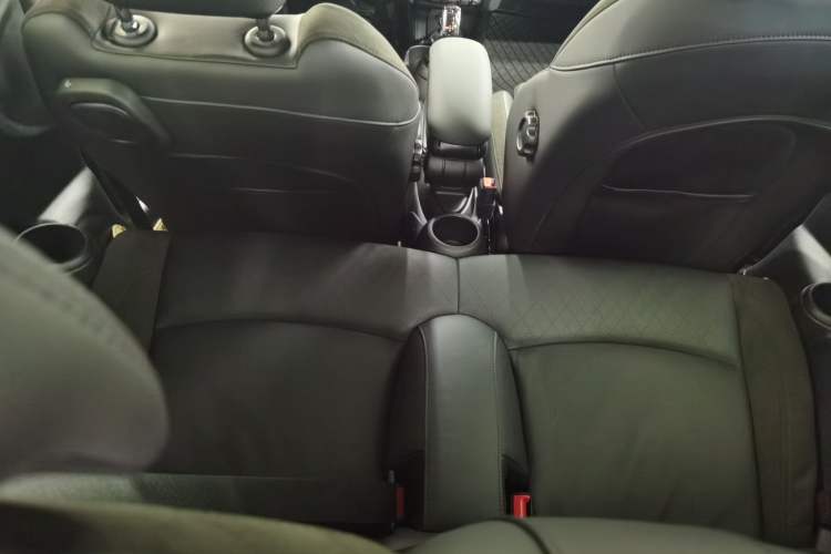 Used  MINI 2022 1.5T COOPER Artist
