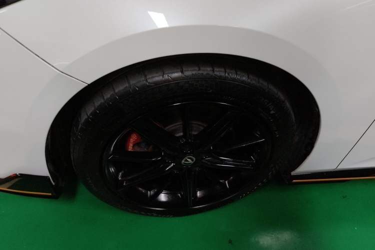 Used Changan UNI-V 2023 2.0T Leading-Speed Edition
