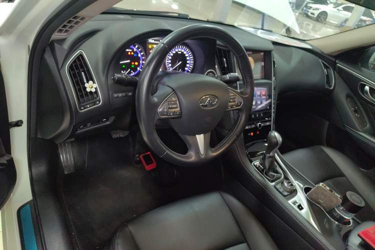 Used Infiniti Q50L 2015 2.0T Comfort Edition