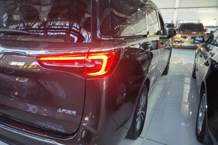 Used Buick GL8 2021 ES Land Cruiser 653T Luxury Edition