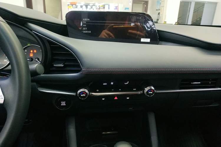 Used Mazda Mazda 3 Axela 2022 2.0L Automatic Premium Black Obsidian Edition