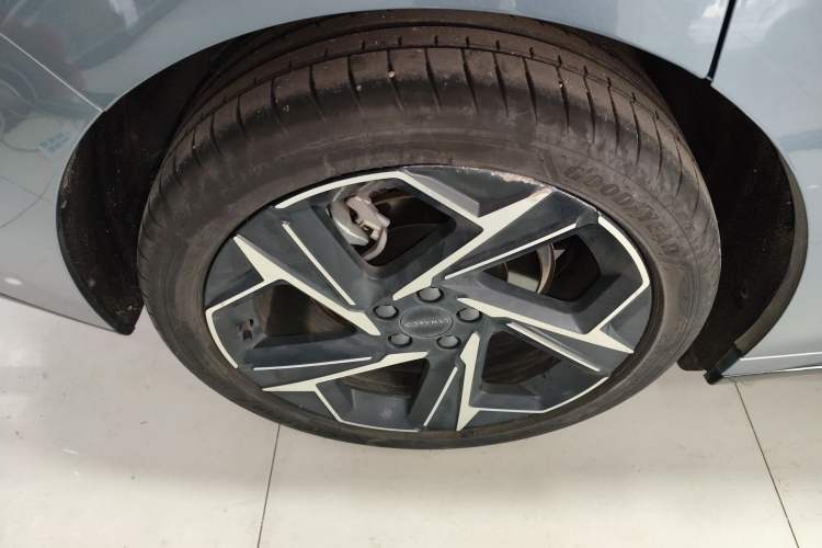 Used Lynk & Co 07 2024 EM-P 126 Long-Range Ultra