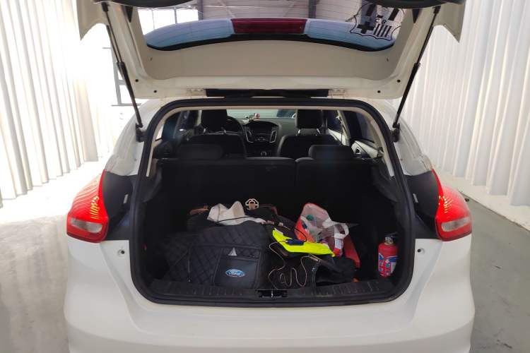 Used Ford Focus 2018 Hatchback Classic 1.6L Automatic Comfort Plus SmartDrive Edition