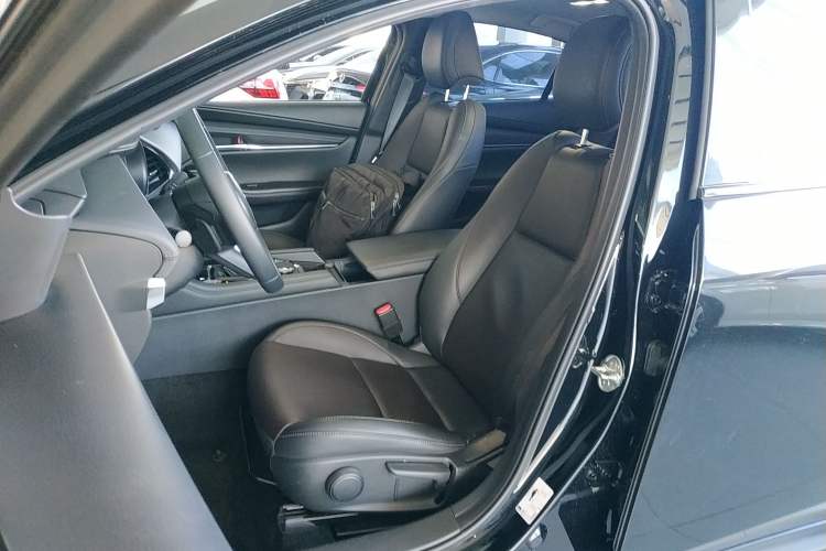 Used Mazda Mazda 3 Axela 2021 2.0L Automatic Zhiya Edition
