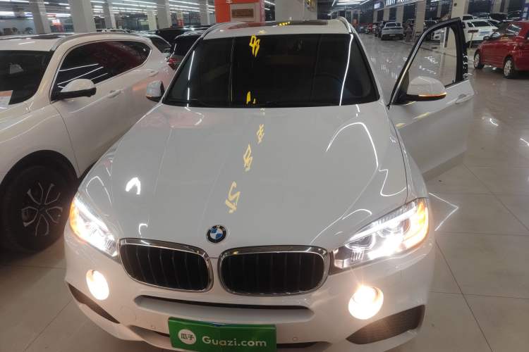 Used BMW X5 2018 xDrive35i Standard Model Small Screen Fabric Middle East
