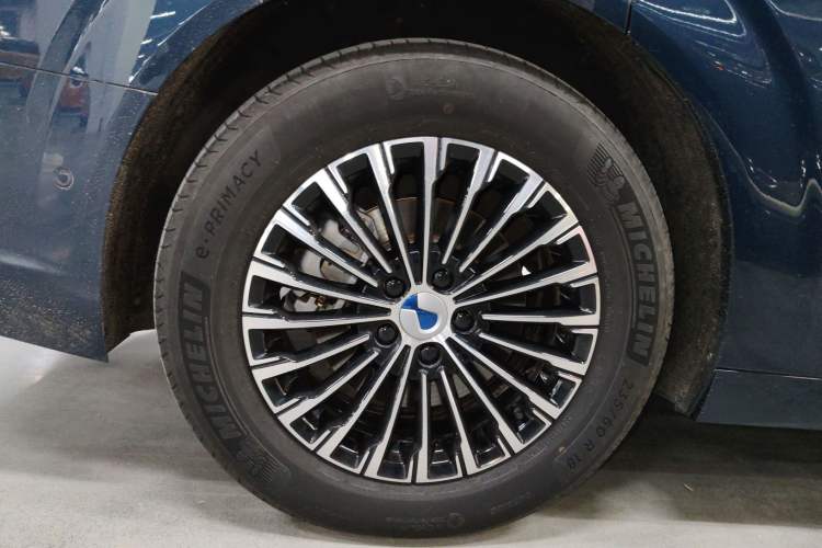 Used Denza D9 2024 DM-i 980 Four-Wheel Drive Flagship Model
