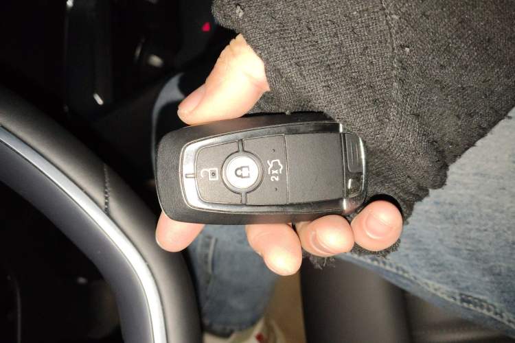 Used Ford Mondeo 2025 2.0T EcoBoost Luxury Version
