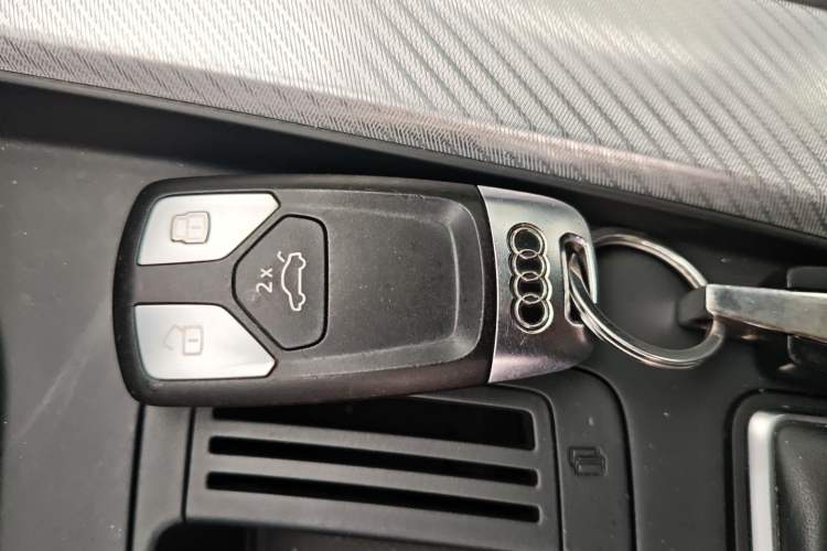 Used Audi A4L 2022 40 TFSI Stylish and Elegant Edition
