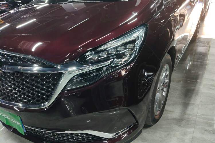 Used Buick GL8 2022 Avenir Aivia 7-Seater Deluxe Edition
