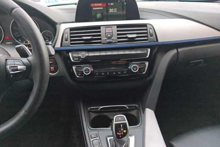 Used BMW 3 Series 2018 320i M Sport Package
