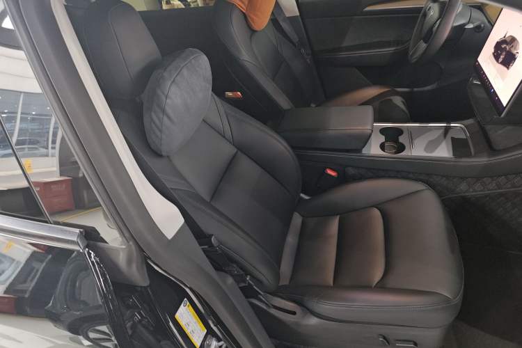 Used Tesla Model Y 2022 Rear-Wheel-Drive Version