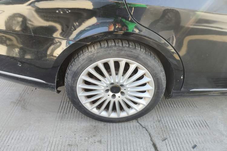 Used Mercedes-Benz E-Class 2014 E 260 L
