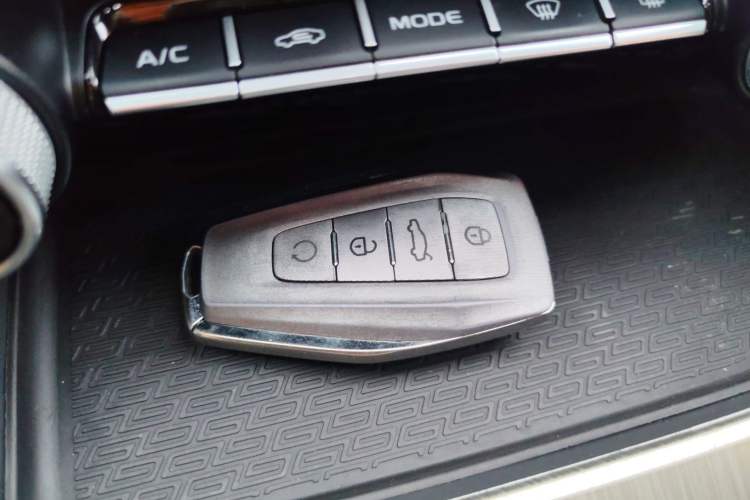 Used Geely Auto Coolray 2019 Sport Model 260T DCT Battle China V Standard