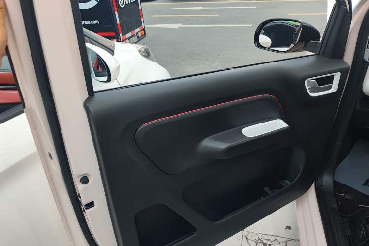 Used Wuling Hongguang MINIEV 2024 3rd Generation 215km Advanced Version
