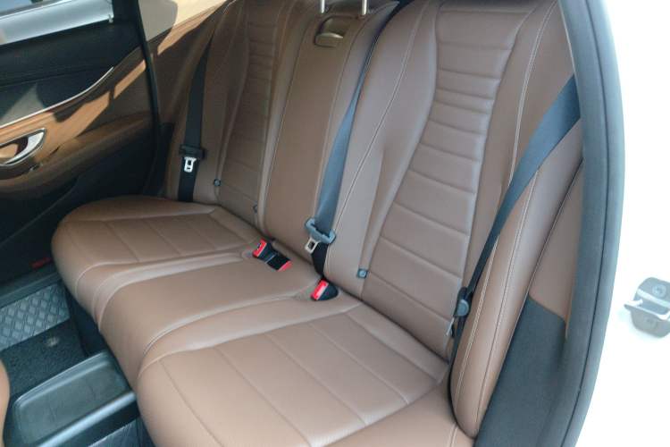 Used Mercedes-Benz E-Class 2018 Restyled E 300 L Sporty and Stylish Edition
