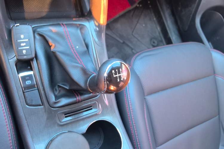 Used Changan CS75 2017 Shangku Edition 1.5T Manual ZhiXiang Model